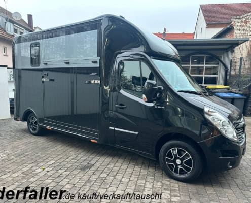 Neues Startbild Renault Master Haras Schwarz EZ 29.08.2019